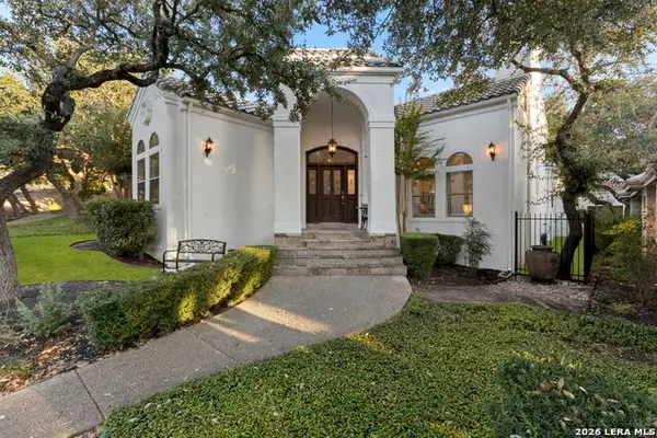 4 Waterford Gln, San Antonio, TX 78257