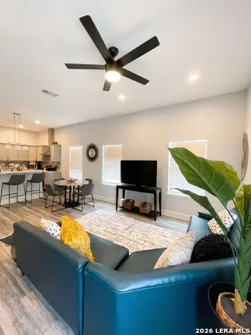 404 S Olive, San Antonio, TX 78203 - #3