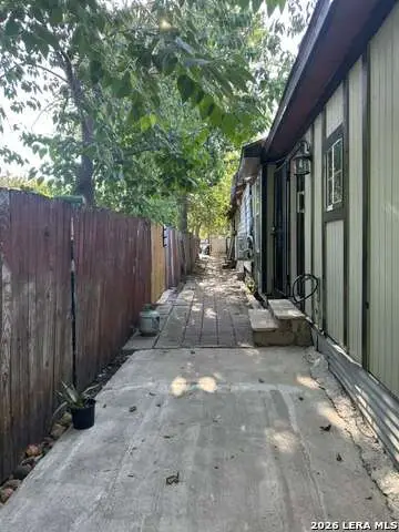 518 SW 18th St, San Antonio, TX 78207 - #3