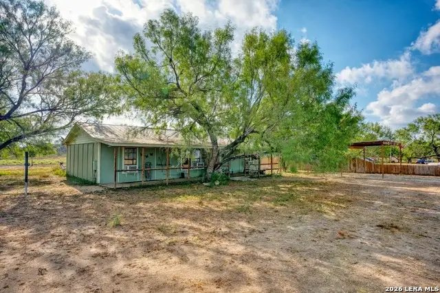 6820 Coughran Rd, Pleasanton, TX 78064 - #1