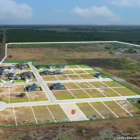 116 Albion Ct, Poteet, TX 78065 - #1