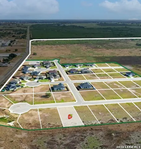 108 Albion Ct, Poteet, TX 78065 - #1