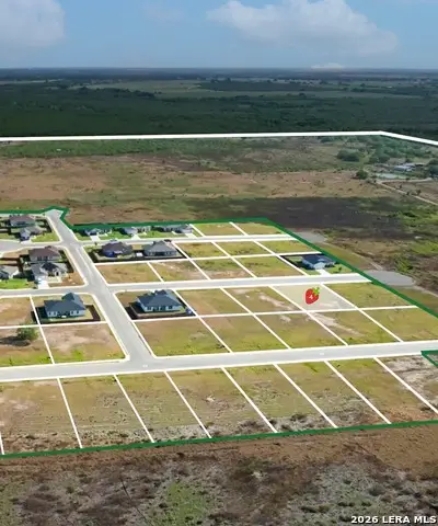 128 Troubadour Ln, Poteet, TX 78065