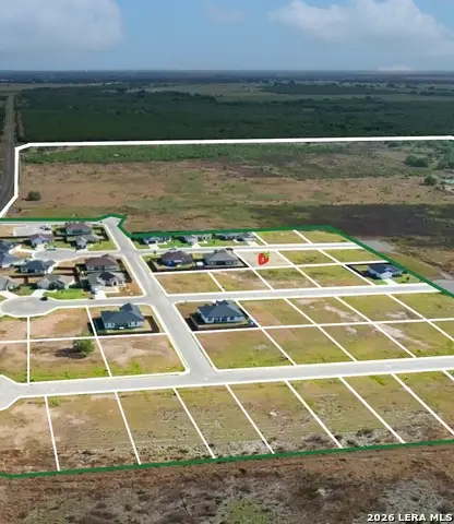 120 Growers Ave, Poteet, TX 78065