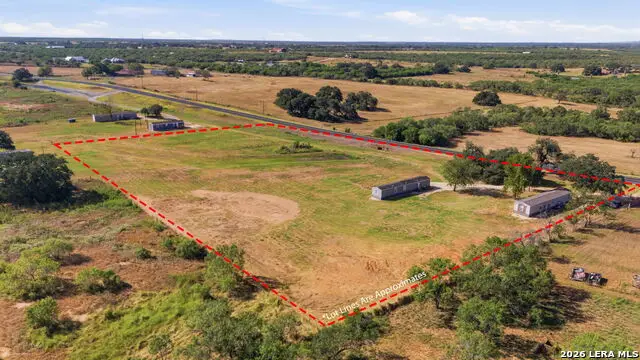 283 Bus Loop 181 South, Floresville, TX 78114 - #3