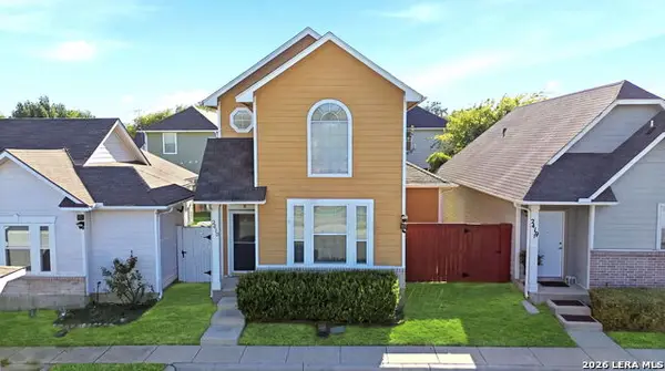 2415 Crown Xing, San Antonio, TX 78251