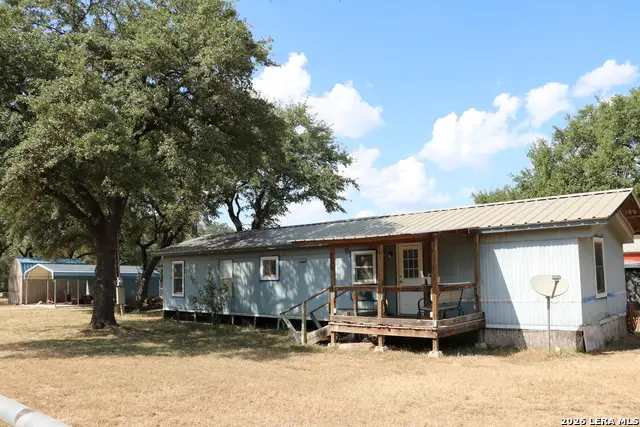 316 Oak Lawn Dr, Bandera, TX 78003 - #1