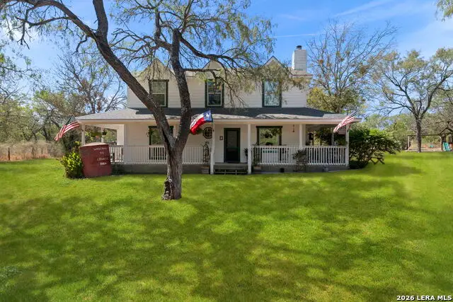 695 Fox Trotter Rd, Seguin, TX 78155 - #2