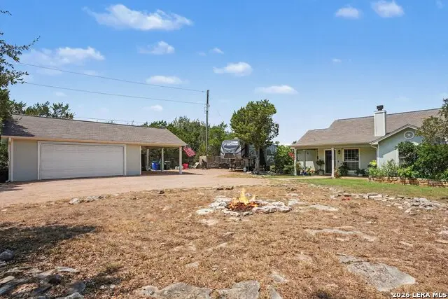 2092 Stallion Springs Dr, Fischer, TX 78623 - #3