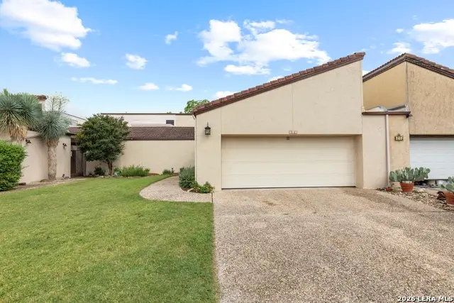 362 Englewood Dr, Kerrville, TX 78028 - #1