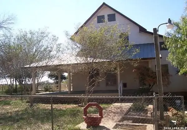 2544 State Highway 97, Floresville, TX 78114