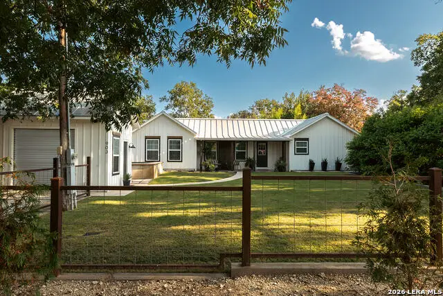 903 Front St, Comfort, TX 78013 - #1