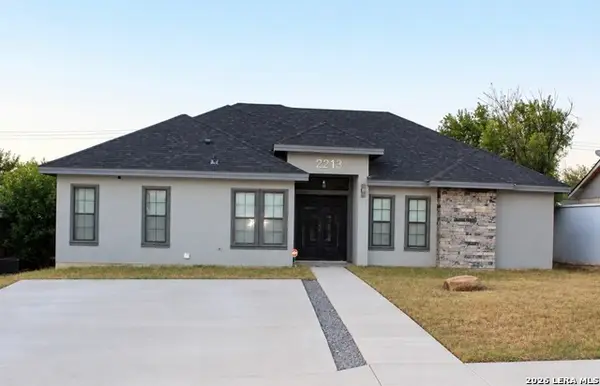 2213 Willow Trail Drive, Eagle Pass, TX 78852