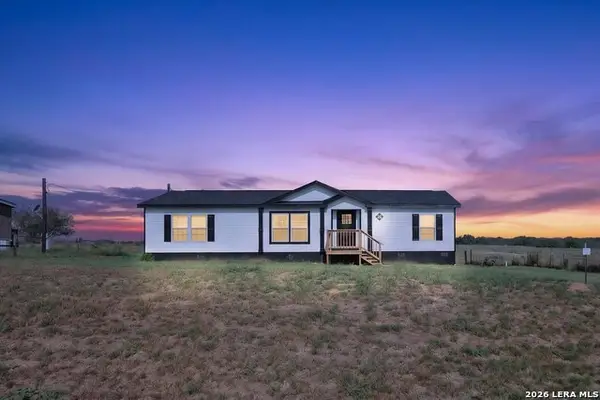 480 Brooks, Poteet, TX 78065