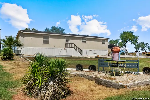 364 Daniel Rd, San Antonio, TX 78220 - #2