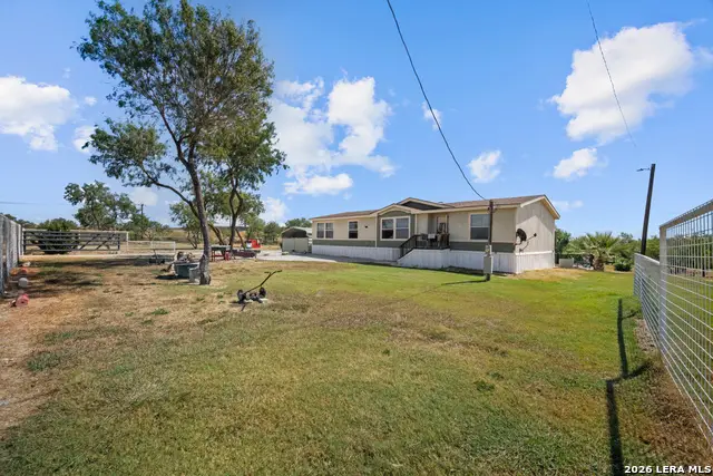 364 Daniel Rd, San Antonio, TX 78220 - #3
