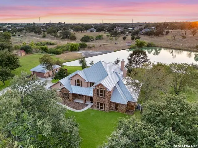 177 Abrego Lake Dr, Floresville, TX 78114 - #3