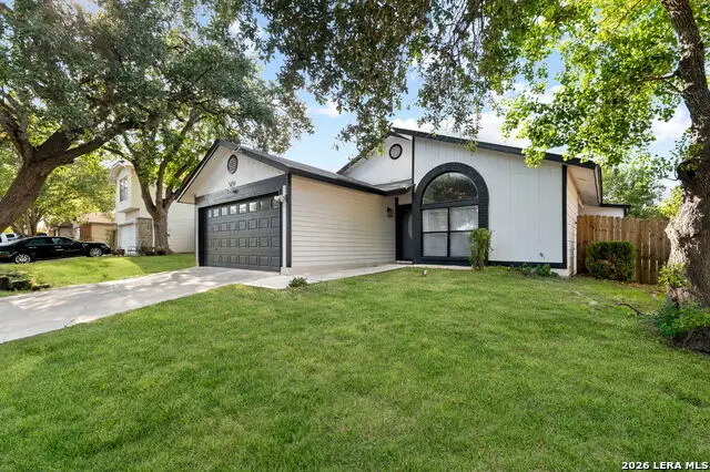5439 Chestnut View Dr, San Antonio, TX 78247 - #1