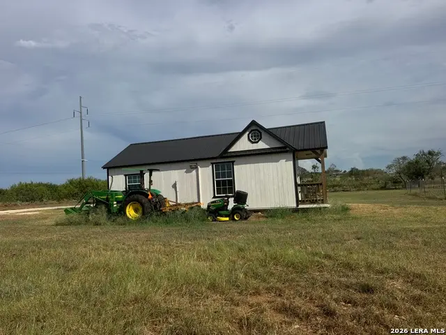 1887 State Highway 97e, Floresville, TX 78114 - #3