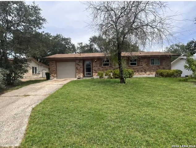 131 Bluebonnet Dr, Kenedy, TX 78119 - #1