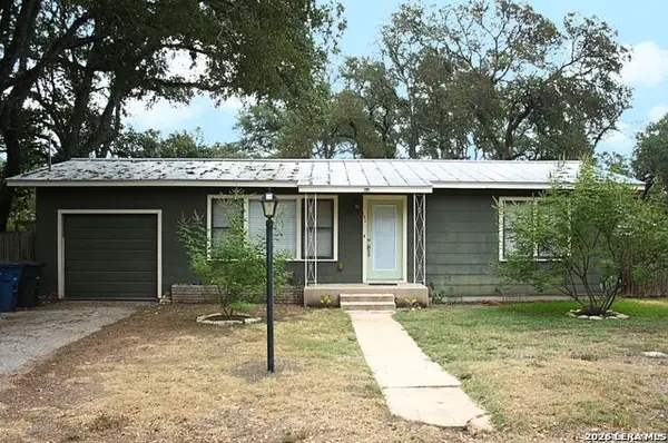 182 Woodland Ave, New Braunfels, TX 78130