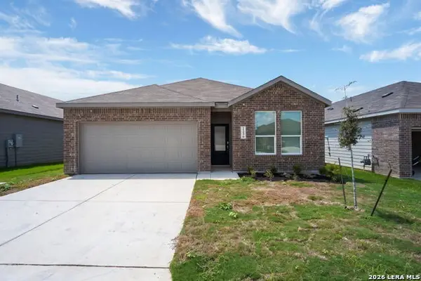 1336 Apron Trl, New Braunfels, TX 78130