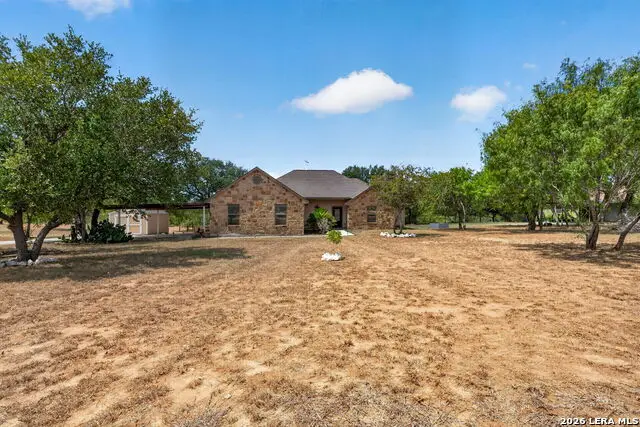 555 Cimarron Sq, Poteet, TX 78065 - #3