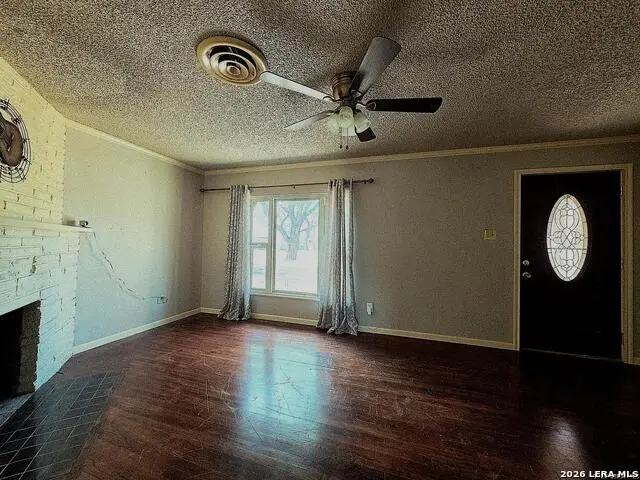 807 Frio, Cotulla, TX 78014 - #3