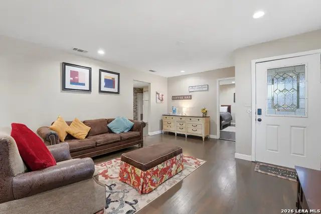 1236 S Academy Ave, New Braunfels, TX 78130 - #2