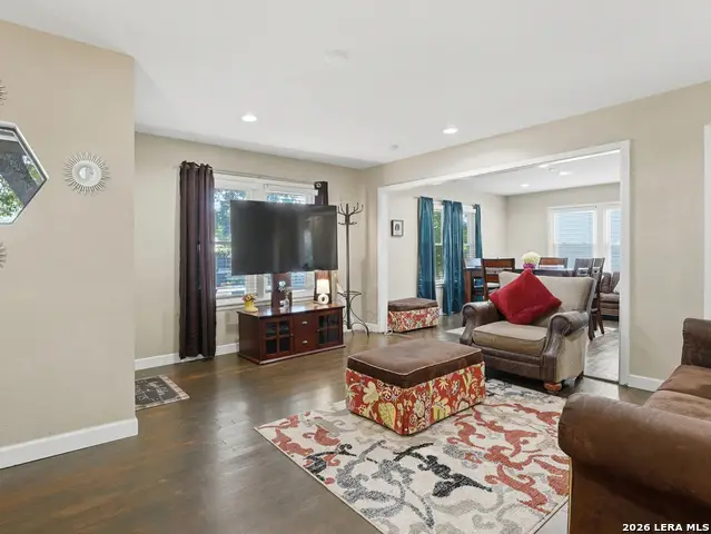 1236 S Academy Ave, New Braunfels, TX 78130 - #3