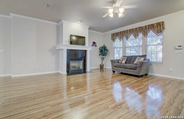 516 Jo Lynn Ln, New Braunfels, TX 78130 - #2