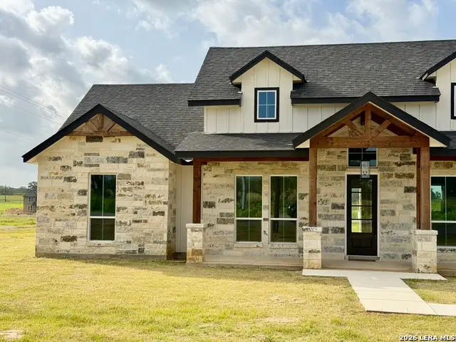 712 County Road 320, Floresville, TX 78114 - #3