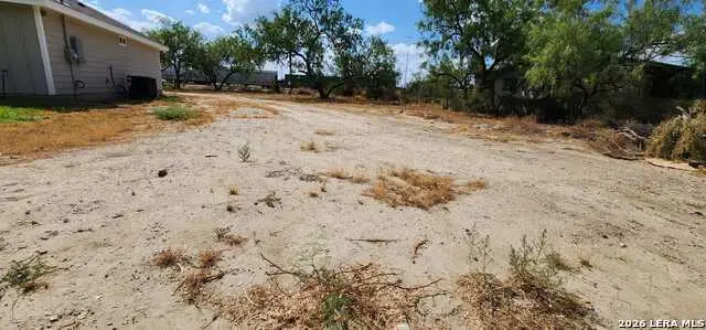 1082 Kifuri, Eagle Pass, TX 78852 - #1