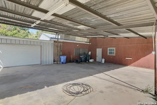 206 E Pine, Seguin, TX 78155 - #2