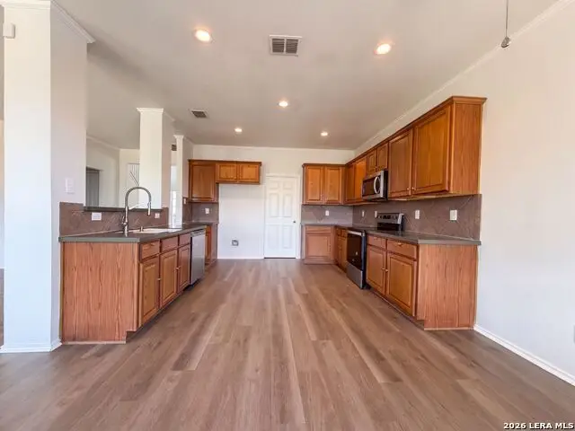 129 Carmel Dr, Cibolo, TX 78108 - #2