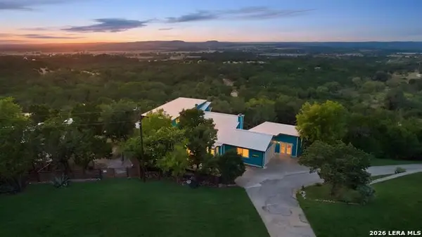 204 Mount Pisgah Dr, Comfort, TX 78013