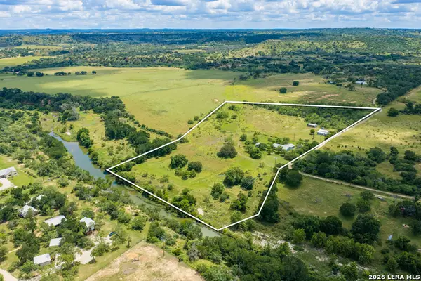 341 River View Rd, Fredericksburg, TX 78624