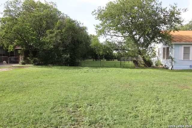 555 Menefee Blvd, San Antonio, TX 78207 - #1