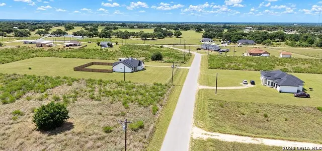 219 Colt Trl, Natalia, TX 78059 - #3
