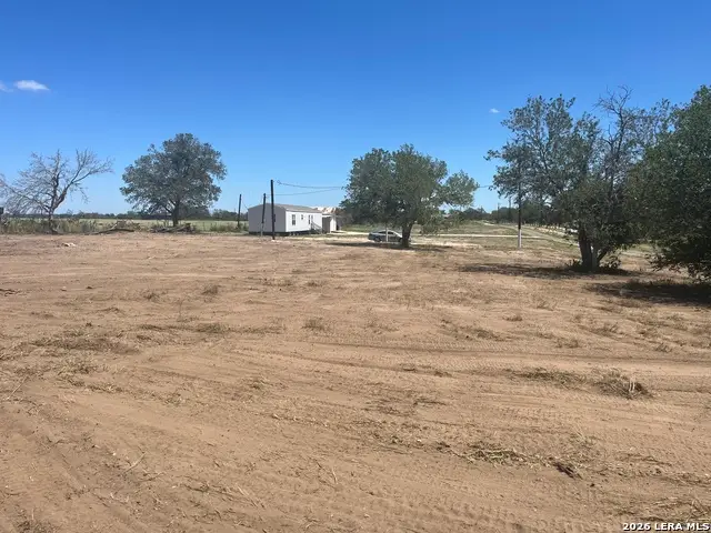 57 Twin Oaks, Floresville, TX 78114 - #3