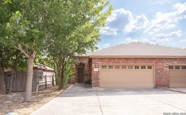 949 Brown Rock Dr, New Braunfels, TX 78130