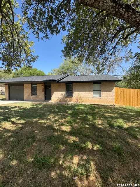 610 Franklin Blvd, Pleasanton, TX 78064 - #1