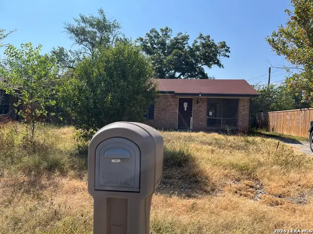 317 Bohme, Uvalde, TX 78801 - #1