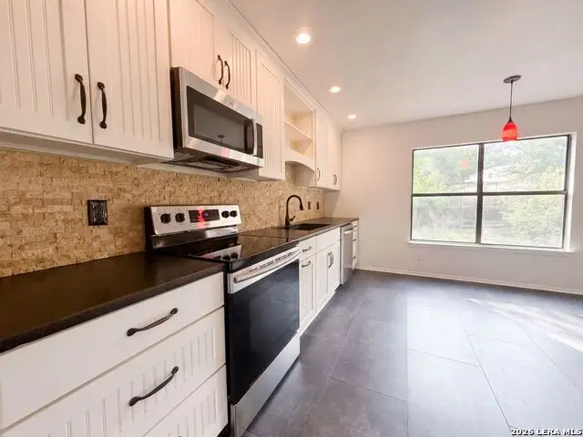 6800 Rebel Grove Dr, Converse, TX 78109 - #2