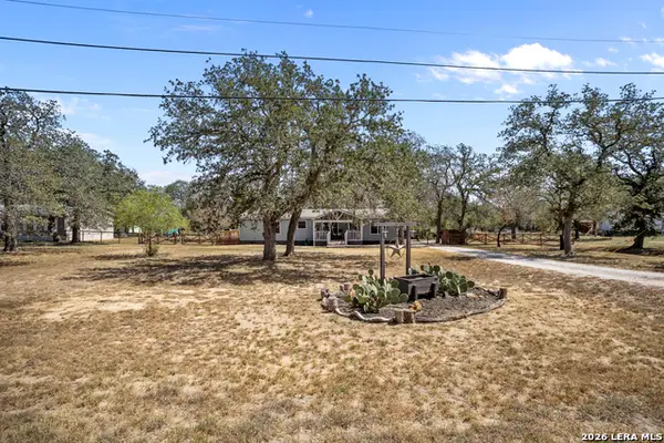 170 Savannah Grove, Von Ormy, TX 78073