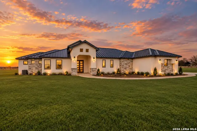 202 Venado Oak, Castroville, TX 78009 - #1