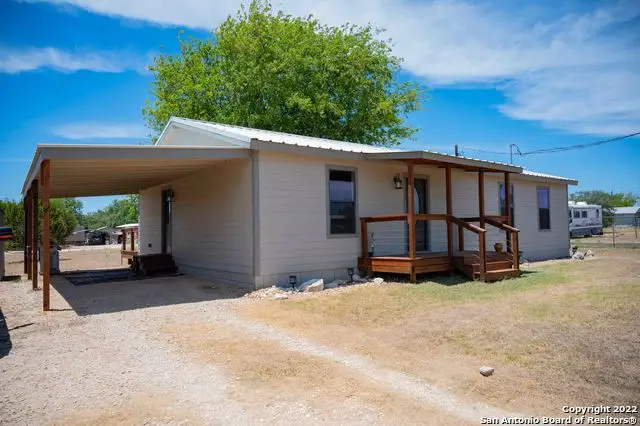 604 Mountain View Dr, Bandera, TX 78003 - #1