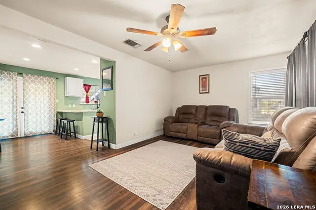 504 Aero Ave, Schertz, TX 78154 - #3