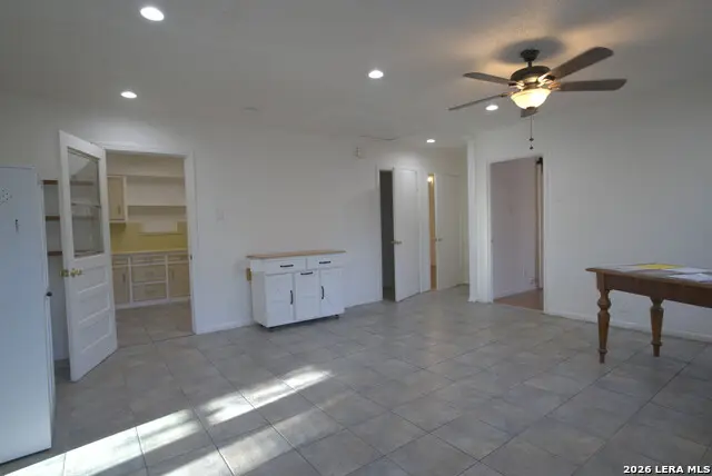 415 Mebane St, San Antonio, TX 78223 - #2