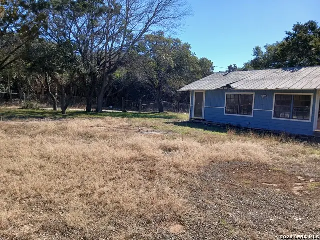 282 Elmhurst Dr, Lakehills, TX 78063 - #3